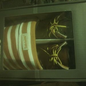 Timberland infant sz3 boots and cap